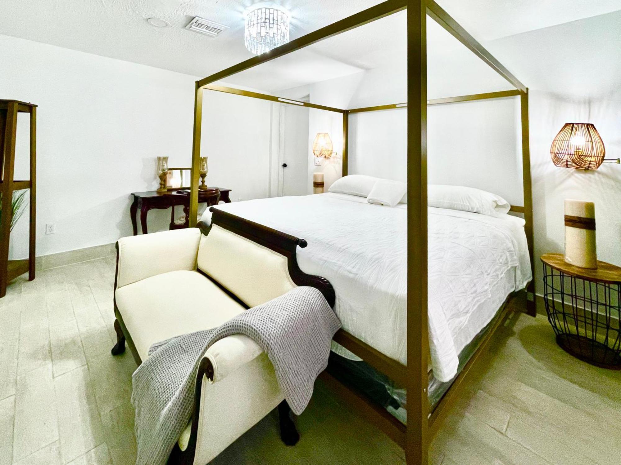 Akeyi Miami305 Private Bedrooms Екстер'єр фото