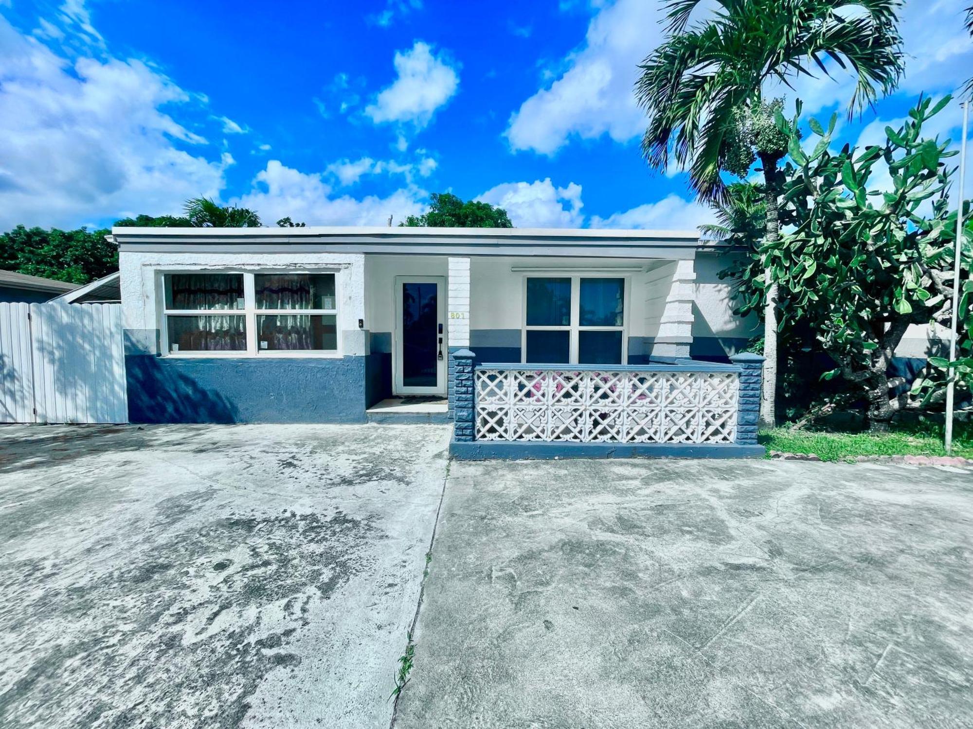 Akeyi Miami305 Private Bedrooms Екстер'єр фото